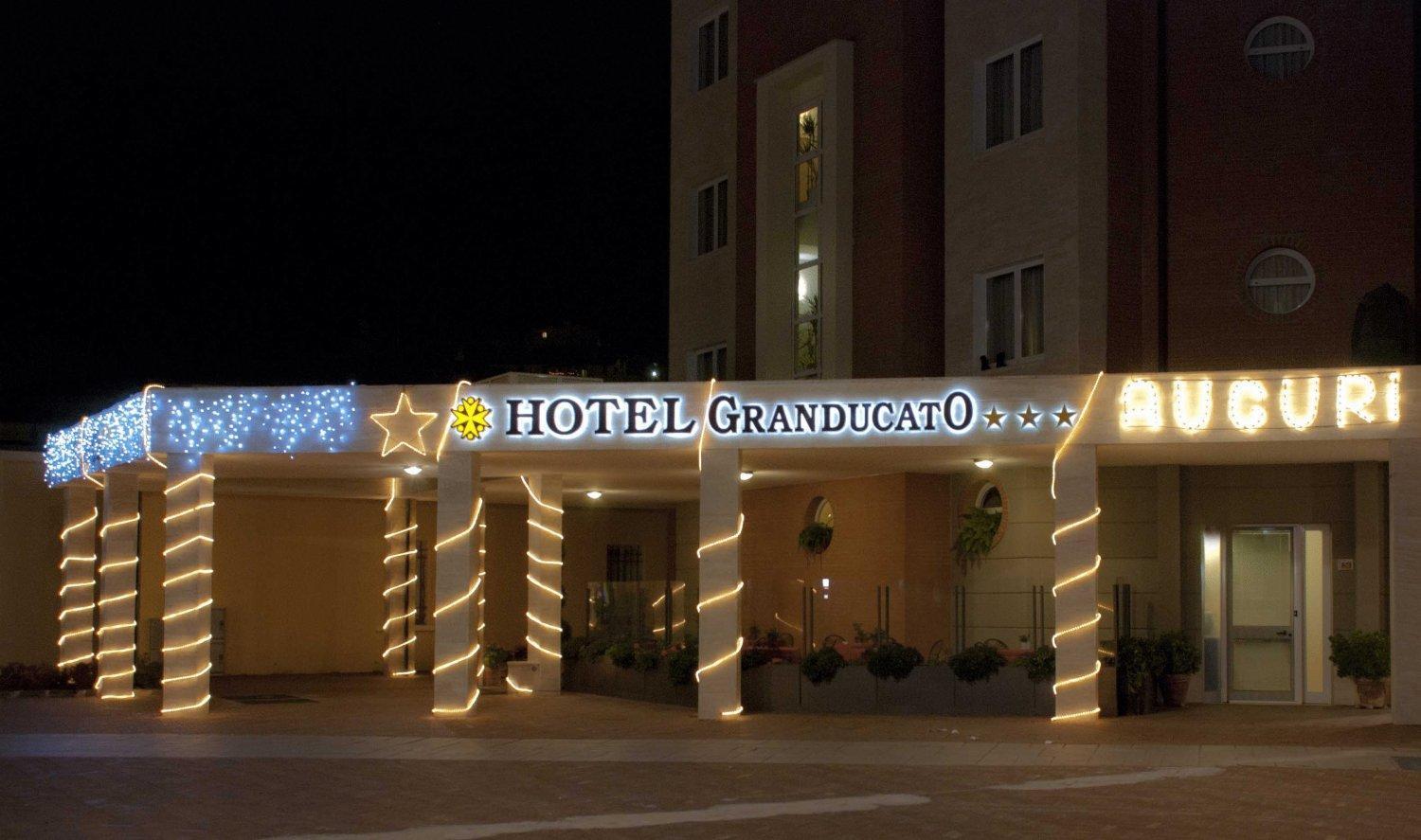 מונטלופו פיורנטינו Hotel Granducato מראה חיצוני תמונה